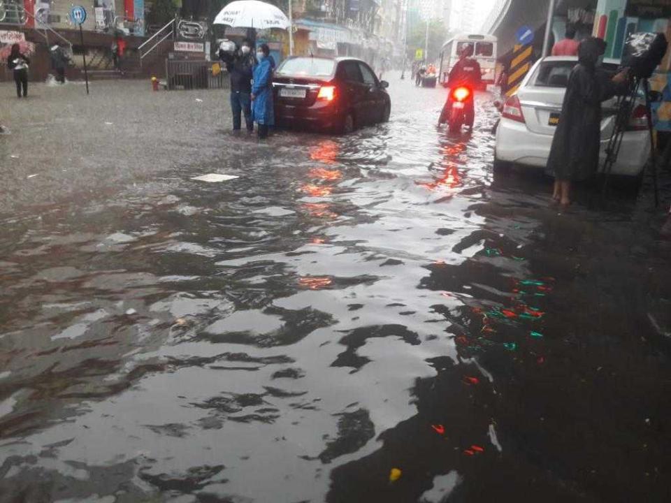 Mumbai rains. Photo courtesy: Yahoo stringer