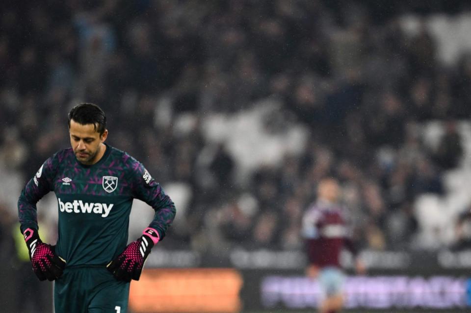 Fed up: Lukasz Fabianski   (AFP via Getty Images)