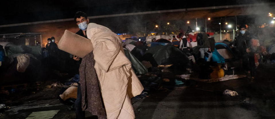 Ils étaient entre 300 et 400 dans cette errance, parmi le millier de personnes qui n'ont pas bénéficié de l'opération de mise à l'abri menée mardi dans la foulée du démantèlement du campement de Saint-Denis. (Illustration)
