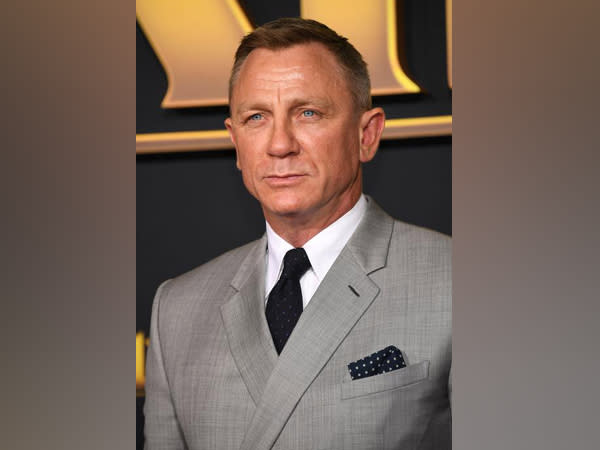 Daniel Craig