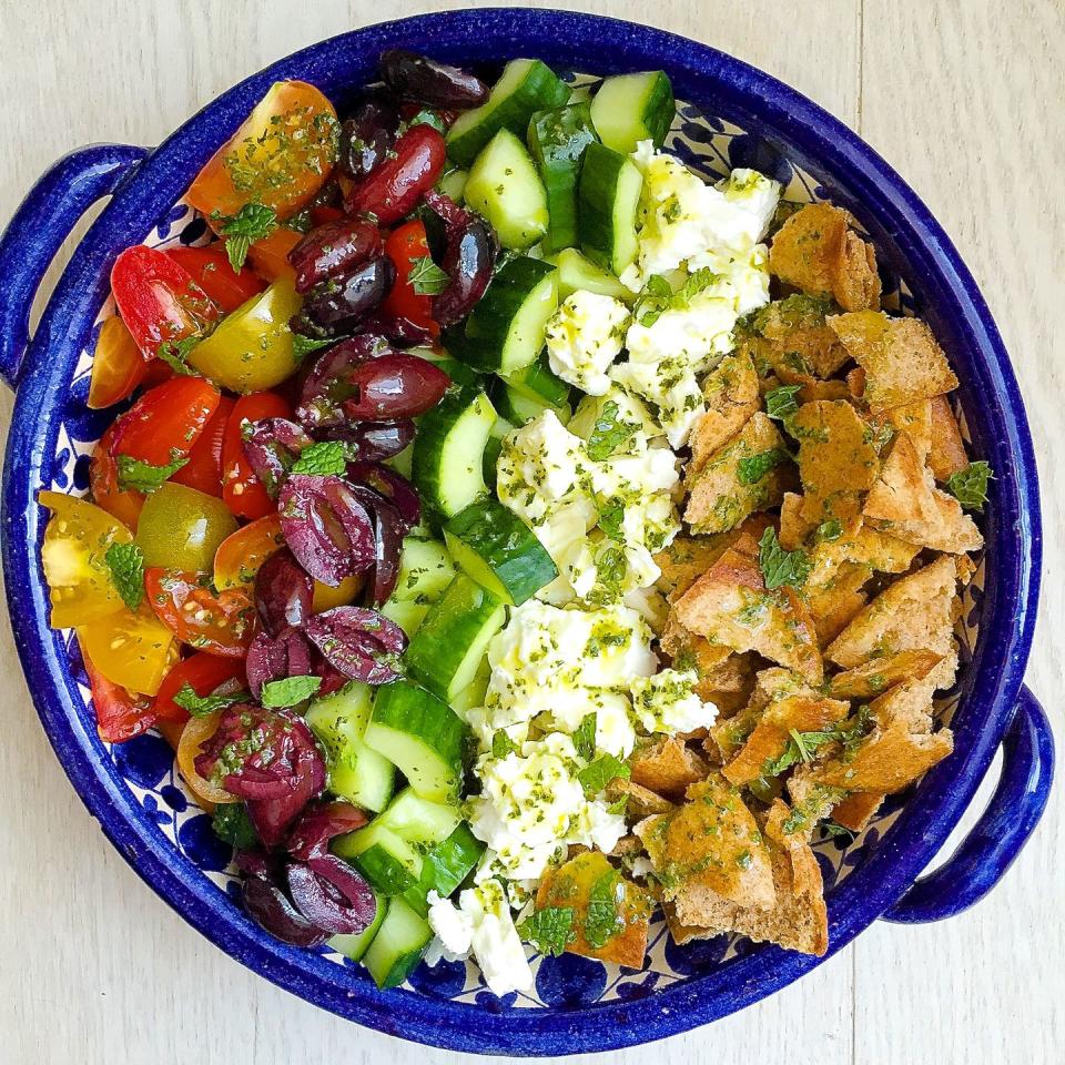 Mediterranean Salad with Lemon-Herb Vinaigrette