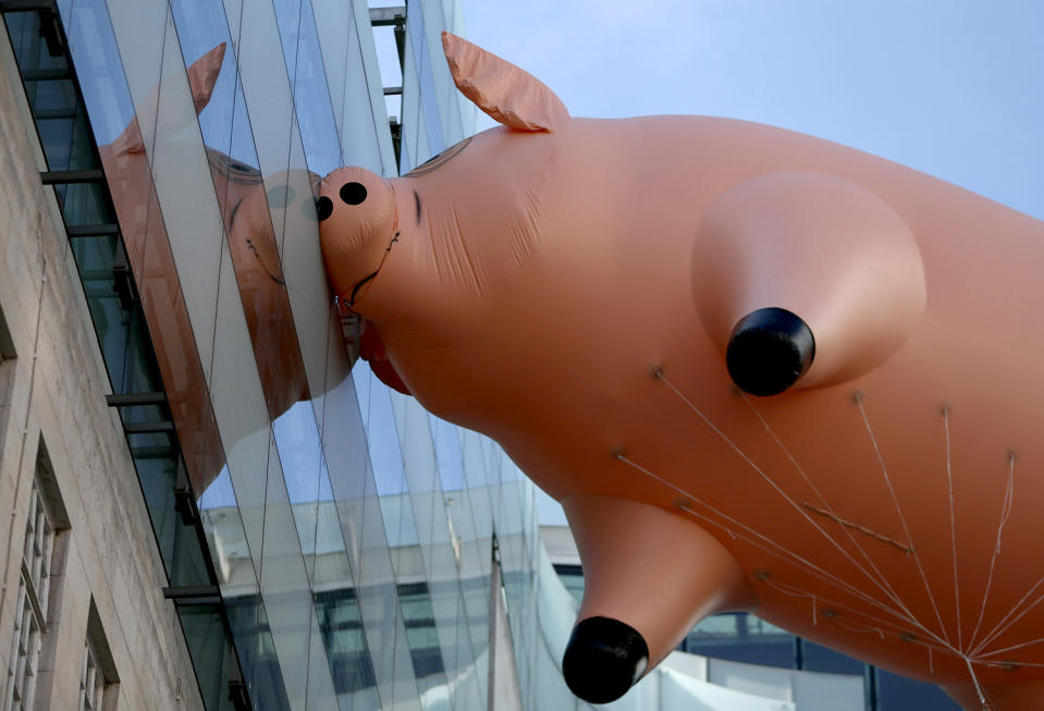 The Pink Floyd inflatable pig floats in London