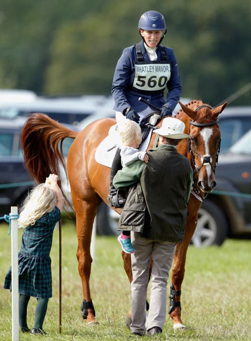 zara-tindall-on-horse-4