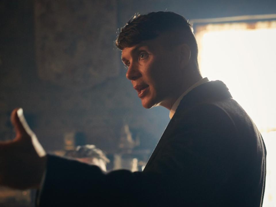 Cillian Murphy spielt Gangster-Boss Tommy Shelby. (Bild: Robert Viglasky/Netflix)