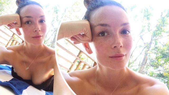 Singer Ricki-Lee Coulter shows off her incredible DIY makeup