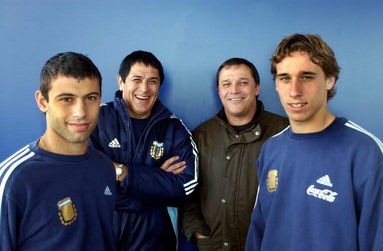 Toda una vida en la selección: en 2003, en una producción con Mascherano, Fillol y Bertoni para anunciar un homenaje que iban a recibir los campeones de 1978