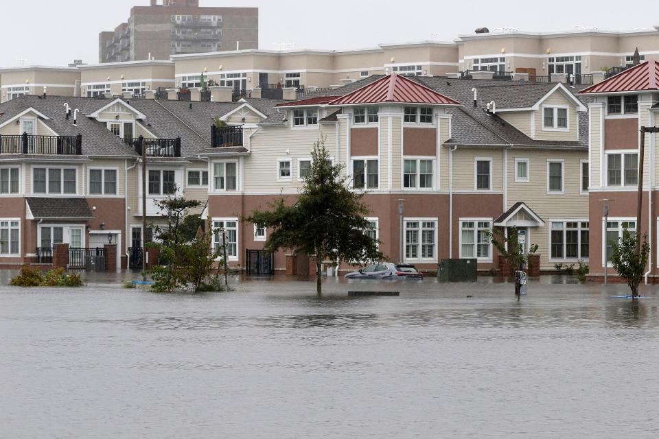 Flooding Rains Submerge Cars Snarl Jersey Shore Traffic 0295