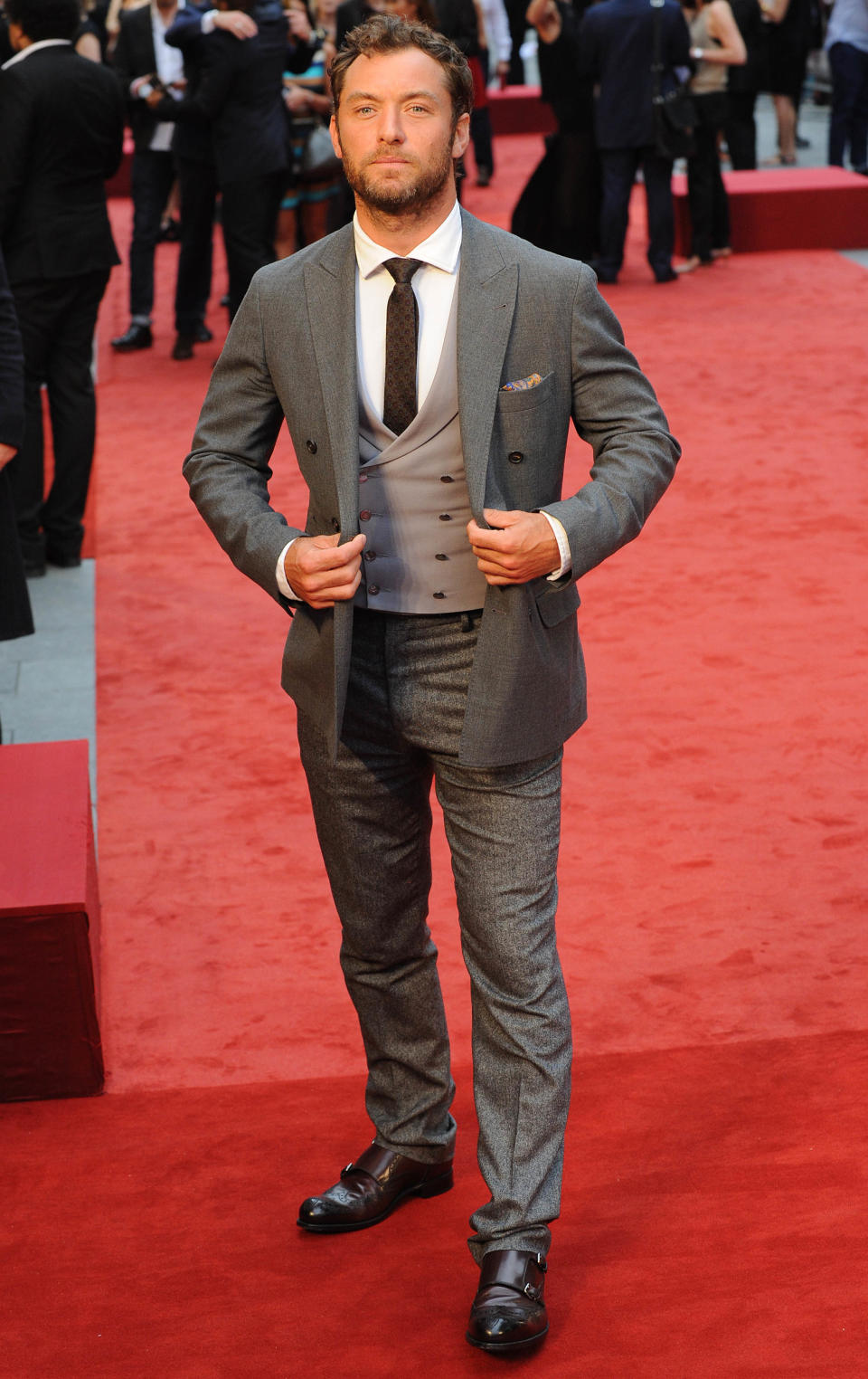 Jude Law attend the London premiere of "Anna Karenina" on September 4, 2012.