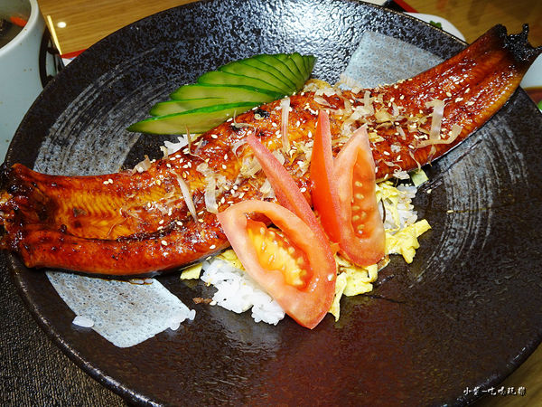 霸氣鰻魚丼 (2)0.jpg