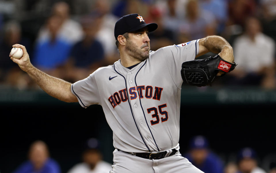 太空人Justin Verlander繳出7局、失2分（1責失）、6K的優質先發，技壓前隊友Max Scherzer。（MLB Photo by Ron Jenkins/Getty Images）