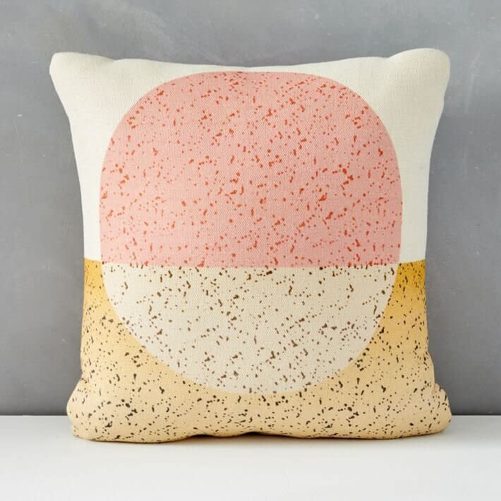 They have a moon on them, after all. <a href="https://yhoo.it/3ggsC3o" target="_blank" rel="noopener noreferrer">Find the set for $59 at West Elm</a>.