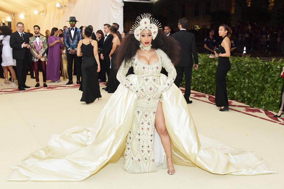 <h1 class="title">cardi-13</h1><cite class="credit">Photo: Getty Images / Neilson Barnard</cite>