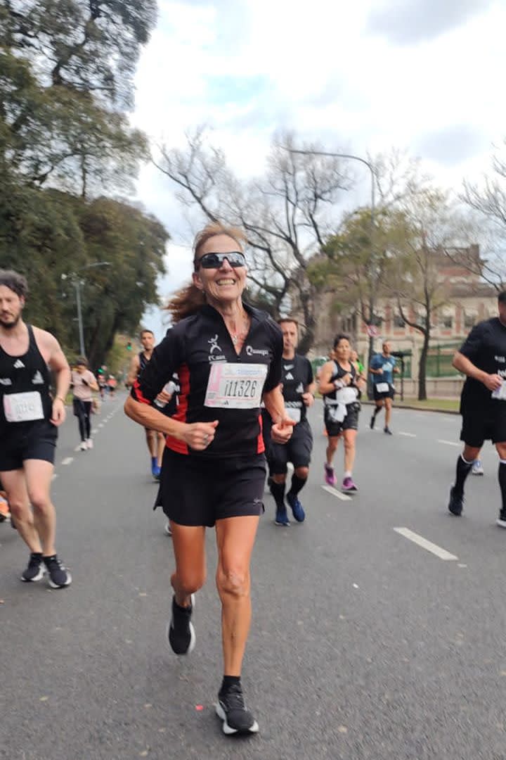 Stella Maris del Papa, la corredora que lleva 82 maratones encima