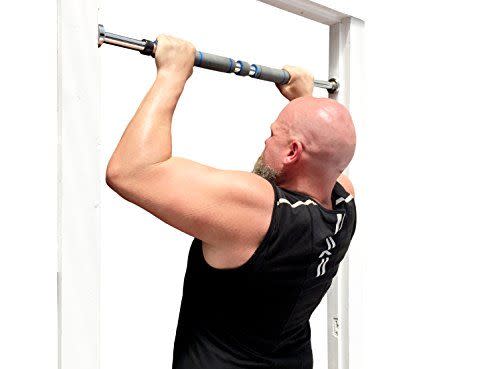 48) Maximiza Pull Up Bar