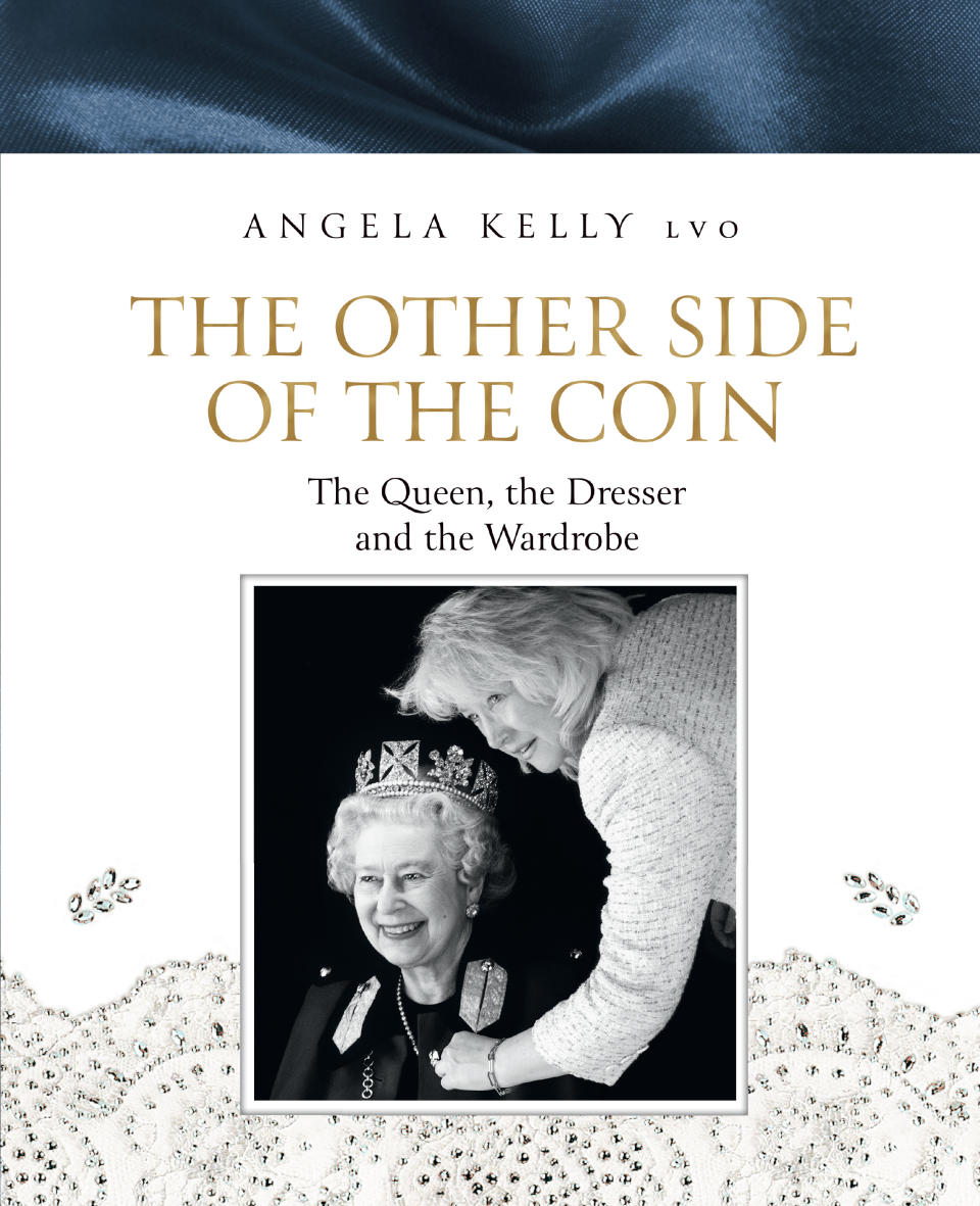 Cover des Buches 'The Other Side of the Coin' by Angela Kelly LVO (HarperNonFiction). (Bild: /HarperNonFiction/HarperCollins Publishers/dpa)