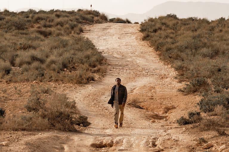 The Man Who Fell to Earth: por qué la nueva adaptación vuela más bajo que el film de culto protagonizado por David Bowie