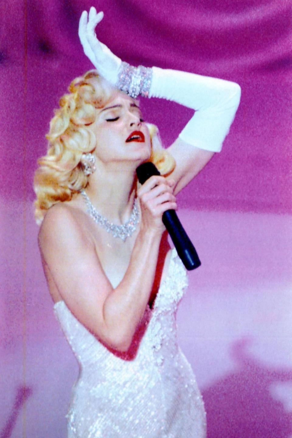 Marylin moment: Madonna performs at the Oscars, 1991