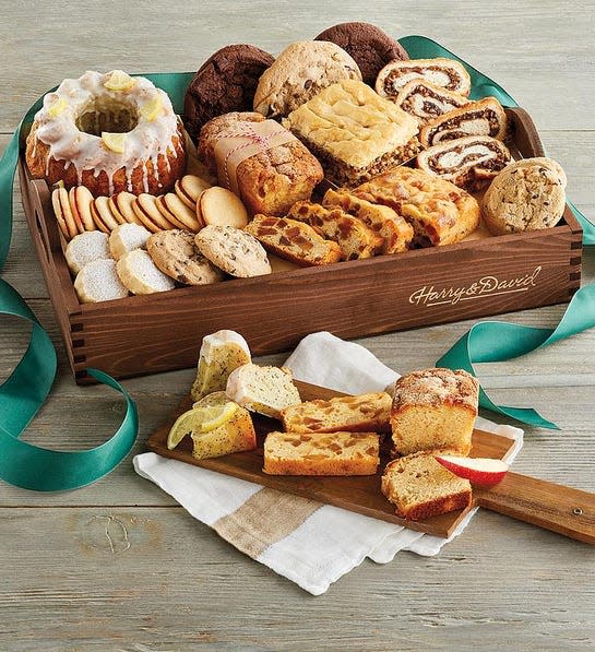 signature-bakery-tray-harry-and-david-best-gift-baskets