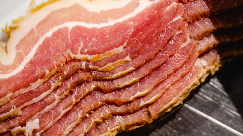 Quality raw bacon rashers