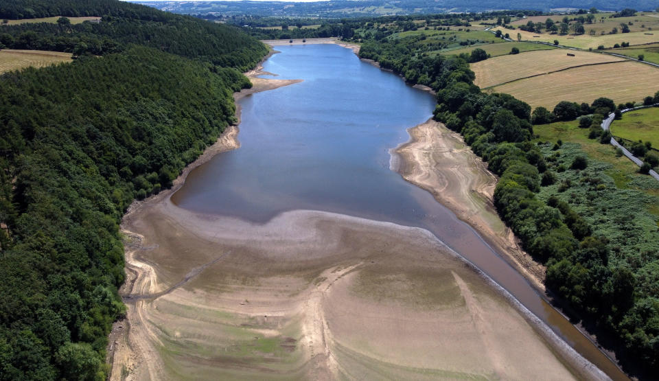 Water levels have clearly declined at Lindley Wood in Otley, West Yorkshire.