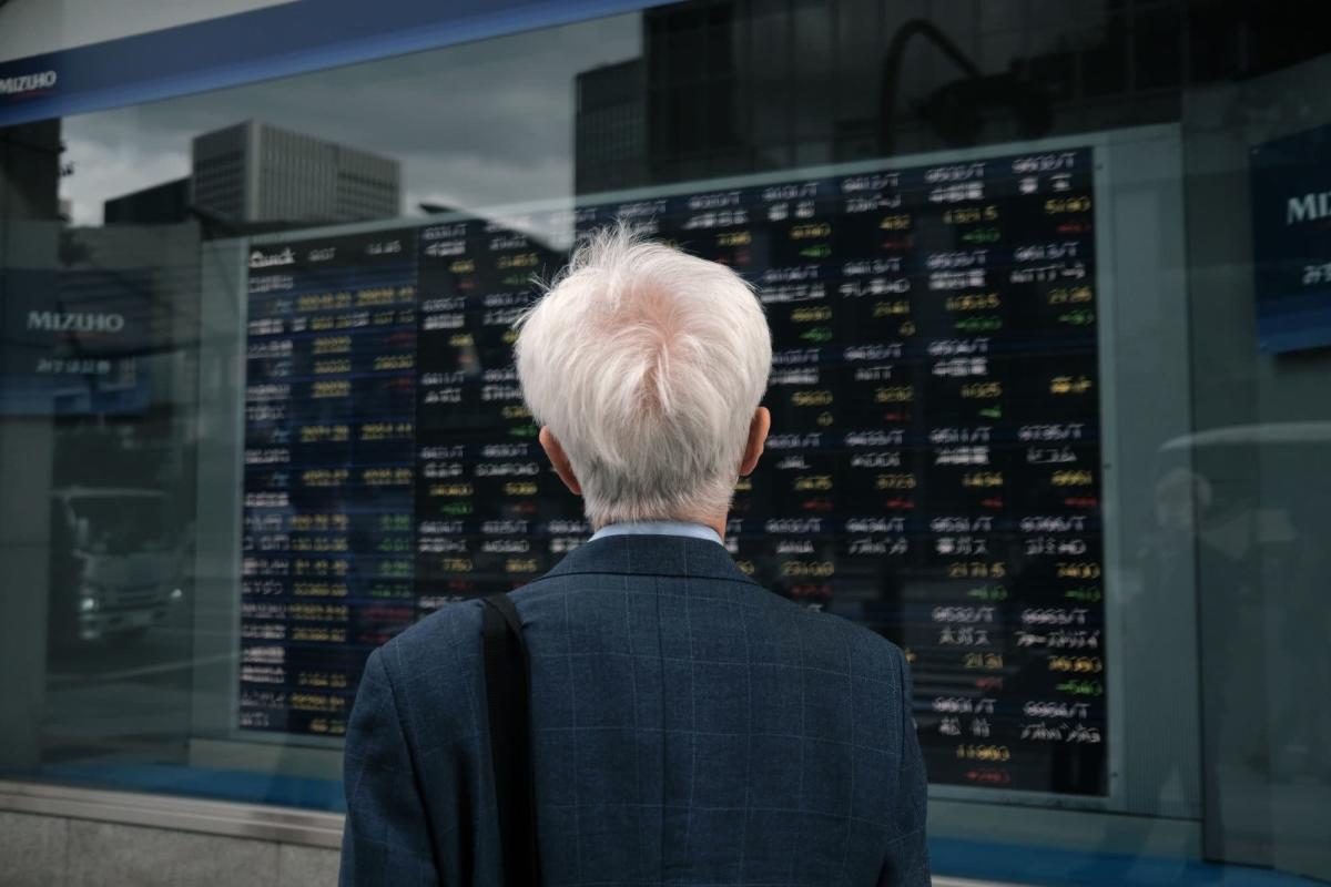 Stocks Slide Treasuries Climb on Ukraine Tension: Markets Wrap – Yahoo Finance Australia