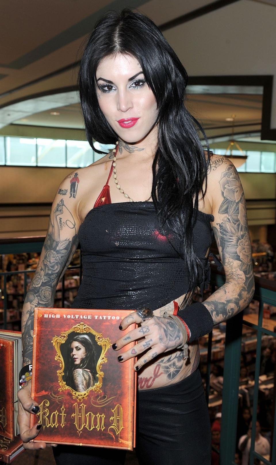 kat von book