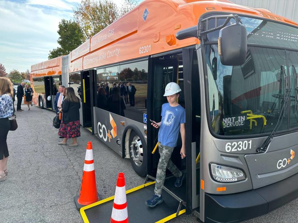 GoRaleigh will operate special 60-foot articulated buses on the New Bern Avenue rapid bus line.  The city presented one of the buses during a groundbreaking ceremony for the BRT project on November 7, 2023.