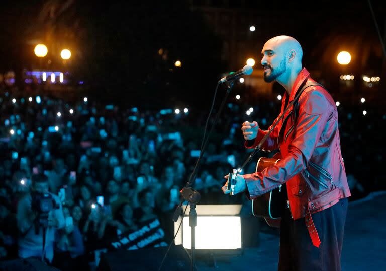 Abel Pintos habló de su público y agradeció a quienes se movilizan para poder escucharlo en vivo