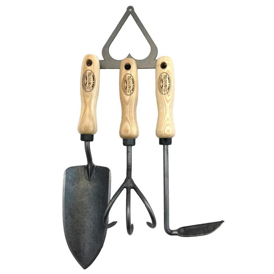 3-Piece Garden Tool Set - Hand Trowel, Cultivator and Cape Cod Weeder with Hanger