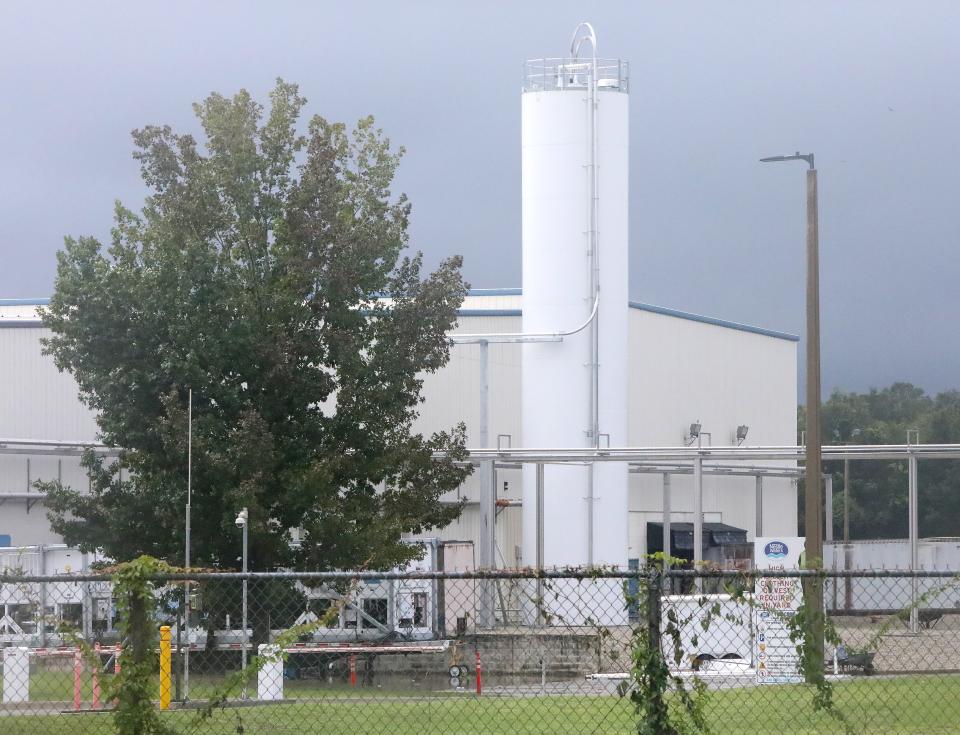 A water bottling facility near High Springs.