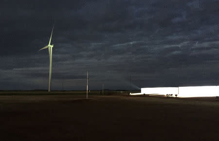 Tesla Powerpacks at Neoen wind farm in Hornsdale, South Australia September 29, 2017. Picture taken September 29, 2017. REUTERS/Sonali Paul