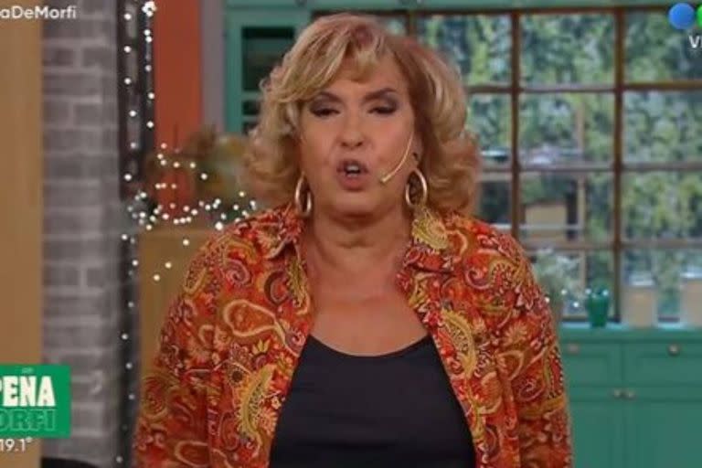 Georgina Barbarossa introdujo el programa sin mencionar a Jey Mammon y asegurando que "La peña es de la gente"