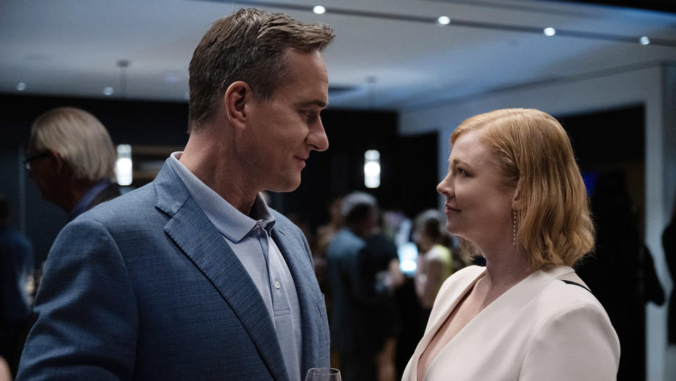 Tom (Matthew Macfadyen) and Shiv (Sarah Snook) at the investor reception.