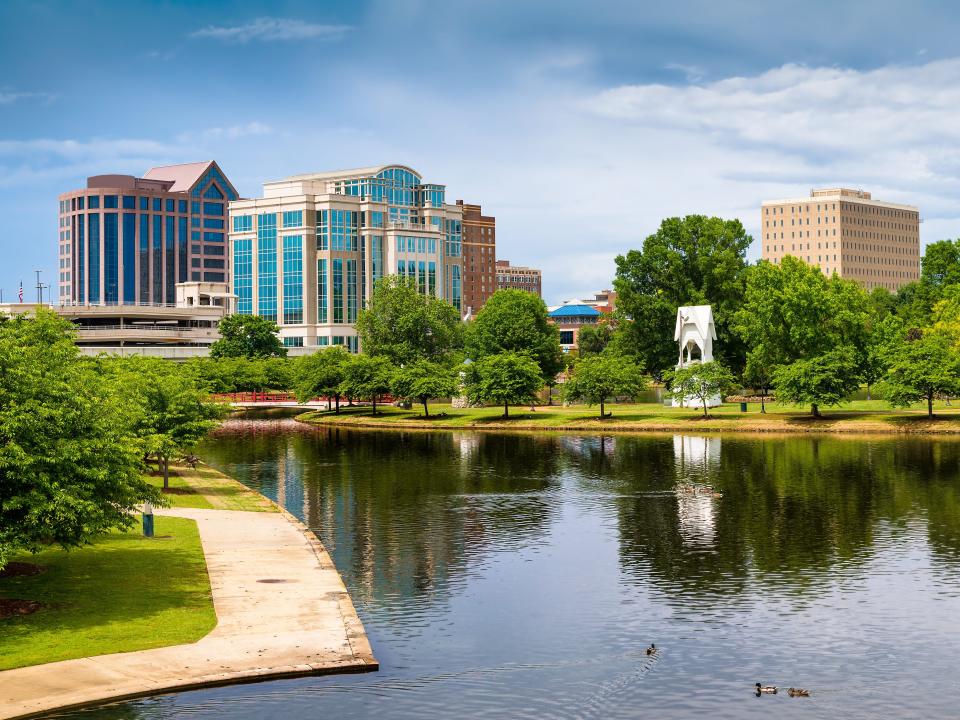 Huntsville, Alabama skyline.