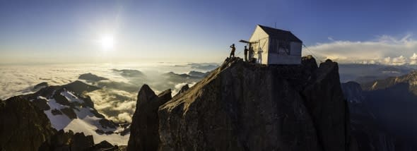 Best view 2016? Climber's hut has incredible backdrop