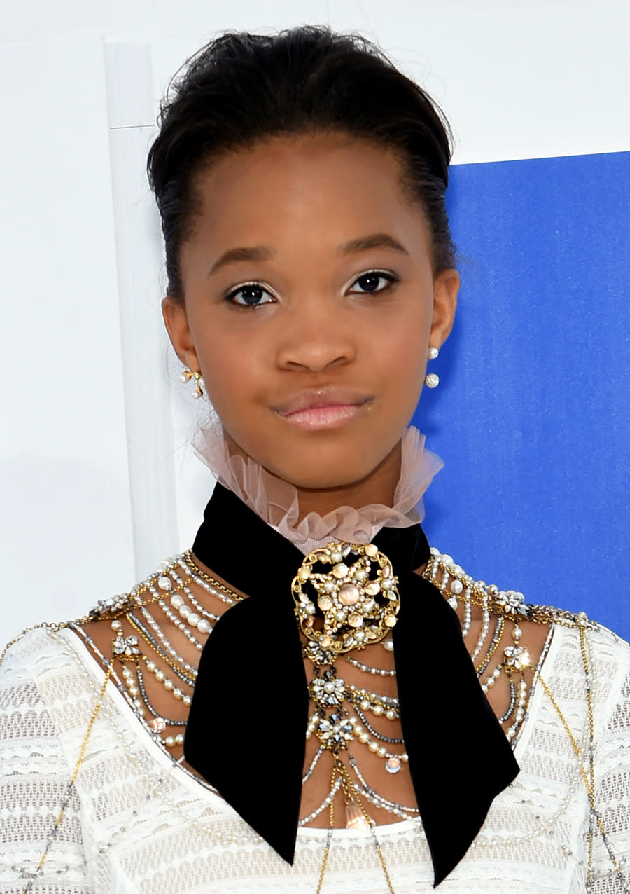 <p>This is no-fuss, no-muss beauty: Quvenzhane made her eyes pop with a touch of light, icy blue, turning them into the feature you can’t miss. (Photo: Getty Images)</p>