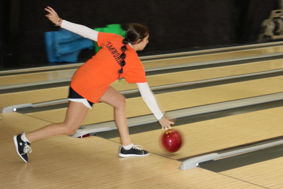 Kambry Collins of Artesia High School's bowling team prepares for the upcoming state tournament on Jan. 29, 2024 at Artesia Lanes.