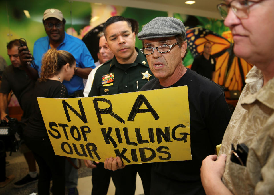 Florida school shooting prompts gun-control rallies