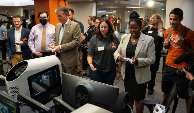 Alienware Longhorn Esports Lounge Launches in UT-Dell Partnership - UT News