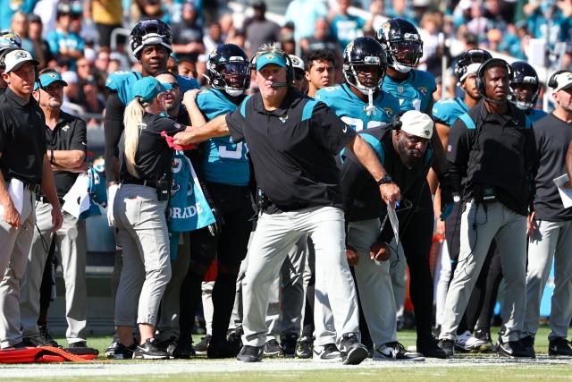 It's a start: Jaguars sloppy in Doug Pederson's debut