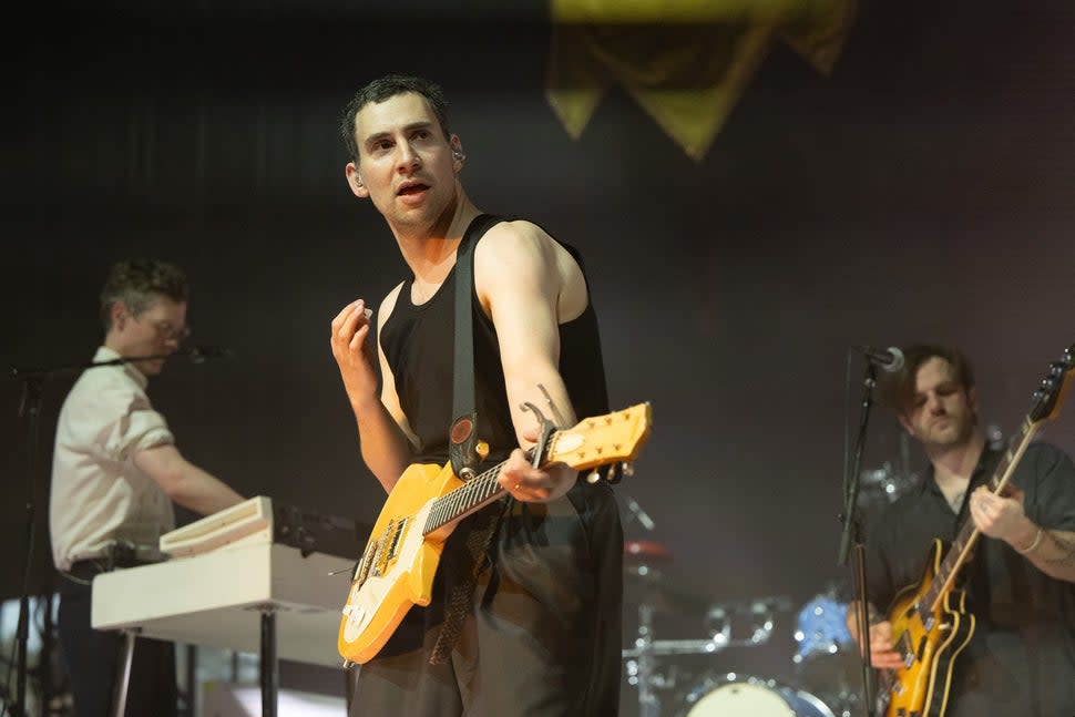  Singer Jack Antonoff of Bleachers performs onstage during Day 2 of the Coachella Valley Music and Arts Festival at Empire Polo Club on April 20, 2024 in Indio, California.