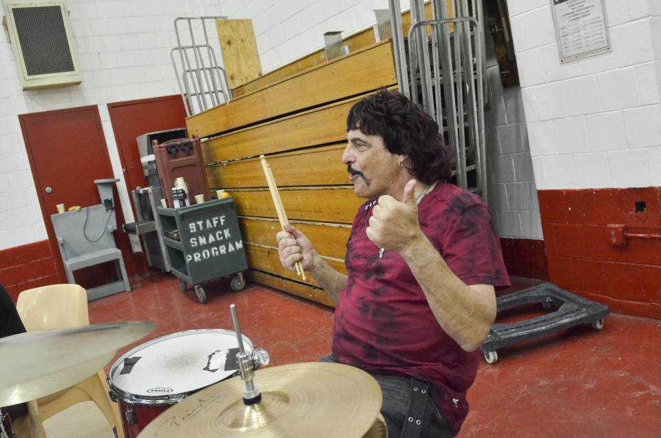 Carmine Appice gives a thumbs up after a set.