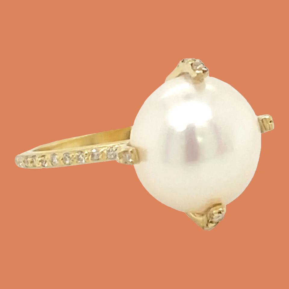 Armenta Sueno Pave Diamond Prong-Set Pearl Ring