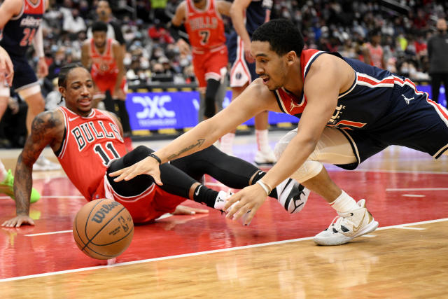 NBA: DeMar DeRozan wins it at buzzer again for Bulls