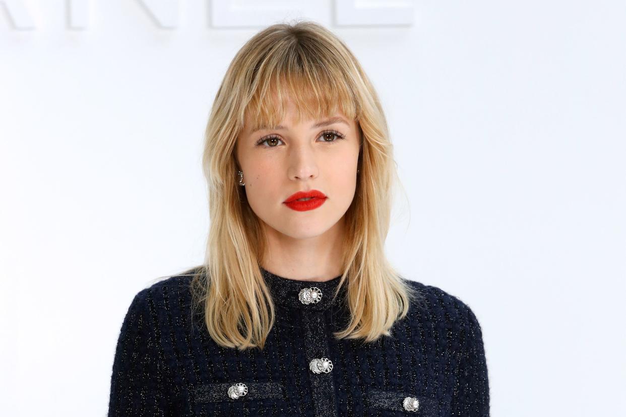 Belgian singer and songwriter Angele Van Laeken aka Angele poses during the photocall prior to the Chanel Women's Fall-Winter 2020-2021 Ready-to-Wear collection fashion show at the Grand Palais in Paris, on March 3, 2020. (Photo by FRANCOIS GUILLOT / AFP) (Photo by FRANCOIS GUILLOT/AFP via Getty Images)