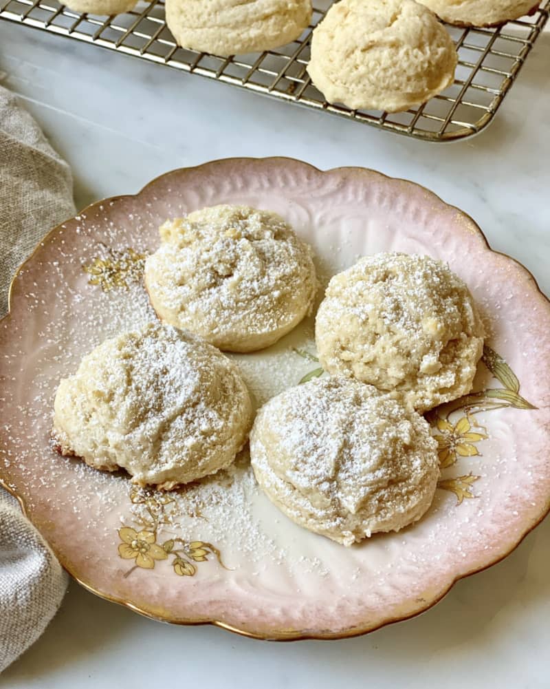 Creamy Cheesecake Cookies