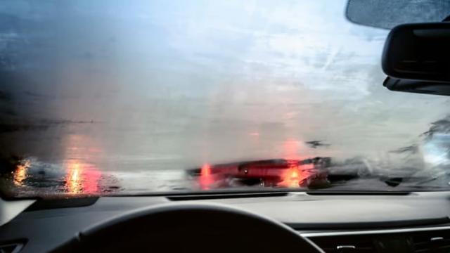 4 Settings to Defrost Your Windshield Faster