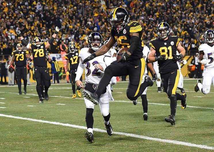 Le'Veon Bell highlights this week's look around the league (Getty Images)