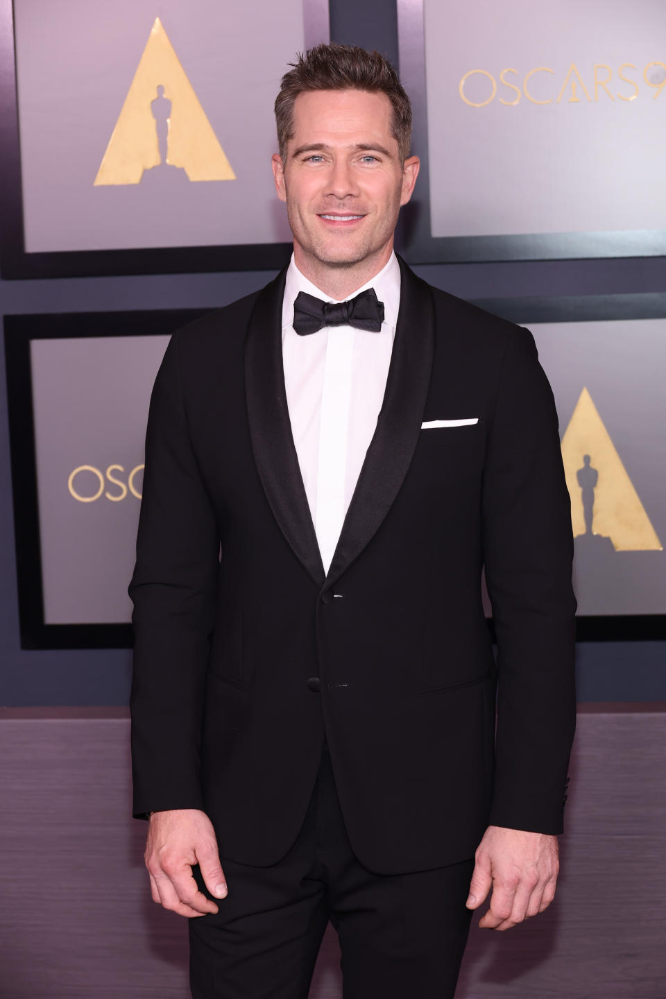 Closeup of Luke Macfarlane