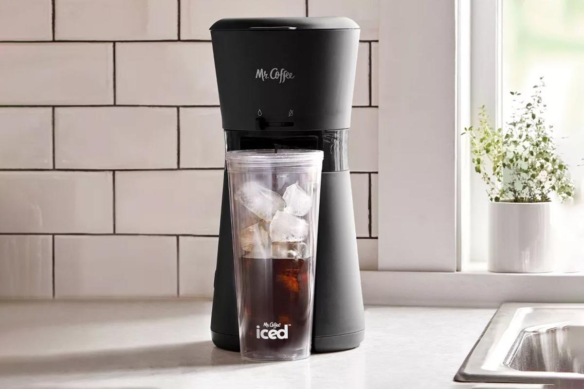 The Easy Cold Brew Maker Kitchn Editors Swear By Is on Sale for Just $20